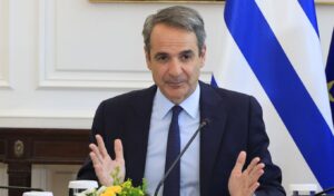 Mitsotakis: €150 child allowance by end of June, diesel extension