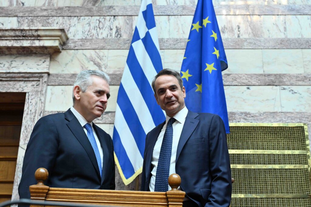 Mitsotakis tells ND MPs about election timing: Only sure thing is they’ll happen after Thessaloniki Fair
