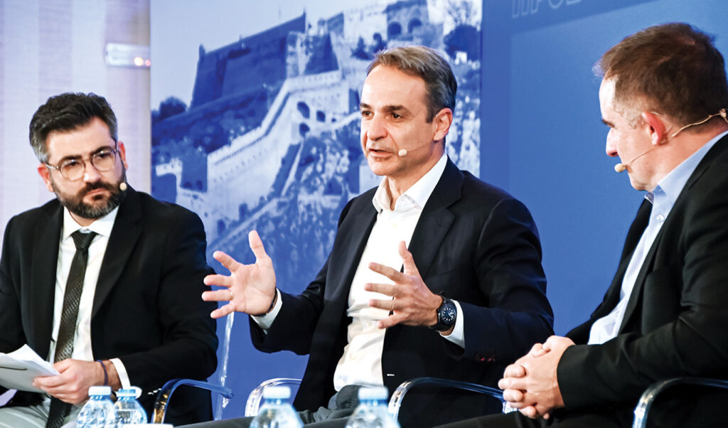 New Democracy faces critical parliamentary group meeting amid internal tensions