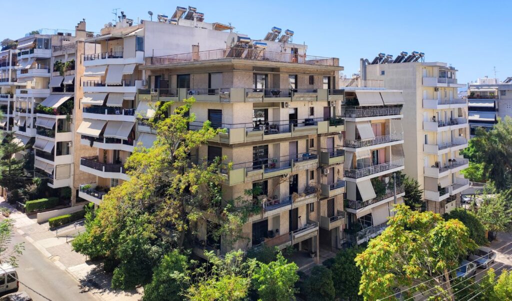 New home renovation program brings higher subsidies for more Greeks