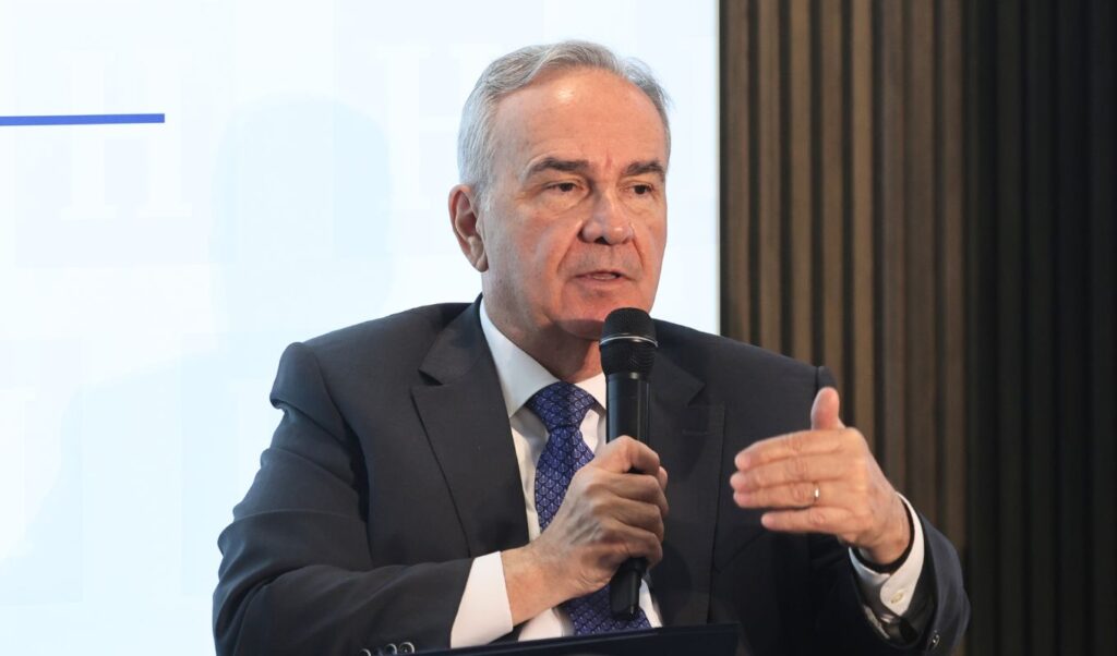 Papathanasis: PASOK out of touch with reality as Recovery Fund reaches 100%