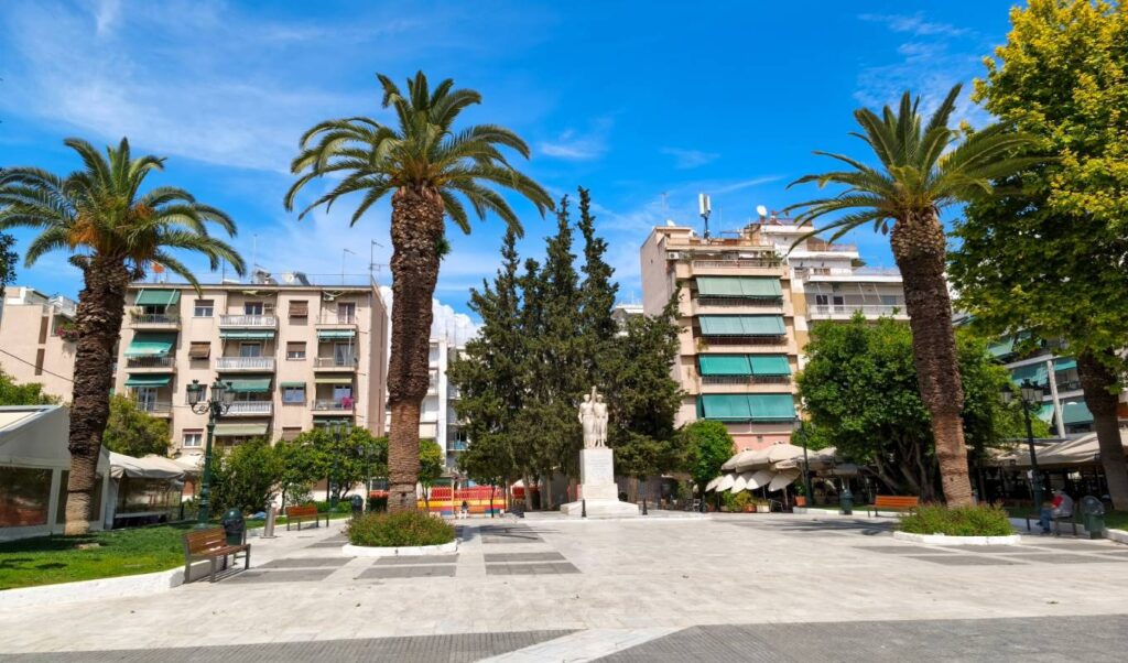 Mystery gas odor blankets southern Athens suburbs (Video)