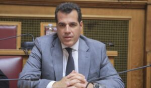 Greece implements stricter migrant policies amid 40% drop in arrivals