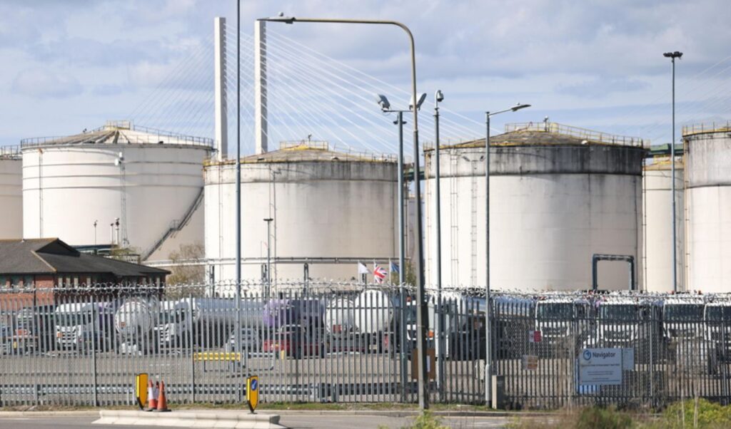 Oil prices fall after Trump suspends “Freedom” operation – Brent at $108