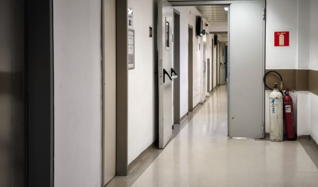 Rethymno: 29-year-old falls from great height, hospitalized in critical condition