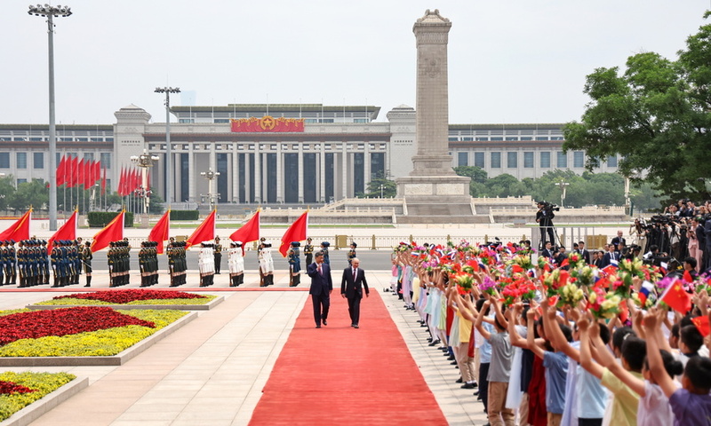 sinantisi-poutin-jiping__8_