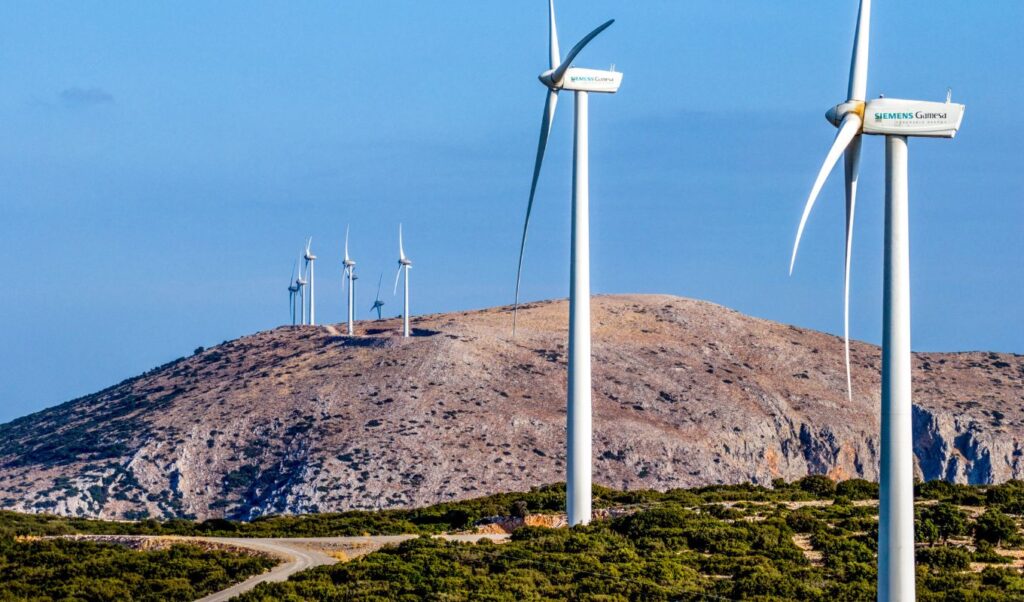 Greece bans wind farms in Attica, Thessaloniki and mountains above 1,200m