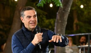Tsipras strikes again with new party post: “The whole team is preparing for the big day”