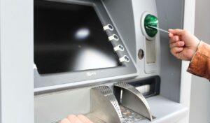 Greece raises bank account protection limit to €1,600 in June