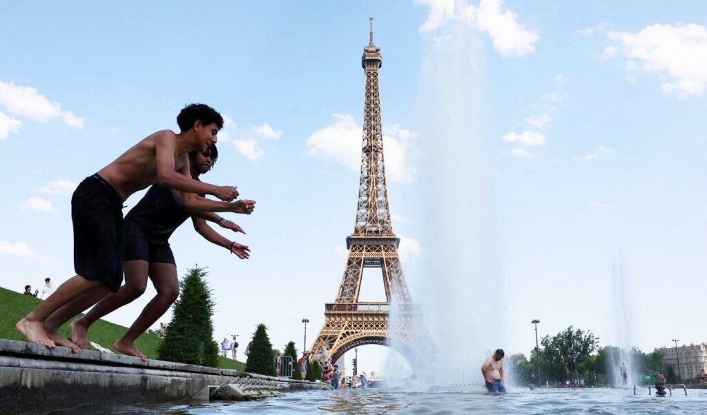 Europe hit by extreme heatwave: Dozens dead in France, record temperatures across the continent (Video)