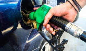 Eurostat: Greece achieves second-largest diesel price drop in the EU