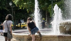 July weather forecast: Warm start with storms, cooler weekend ahead