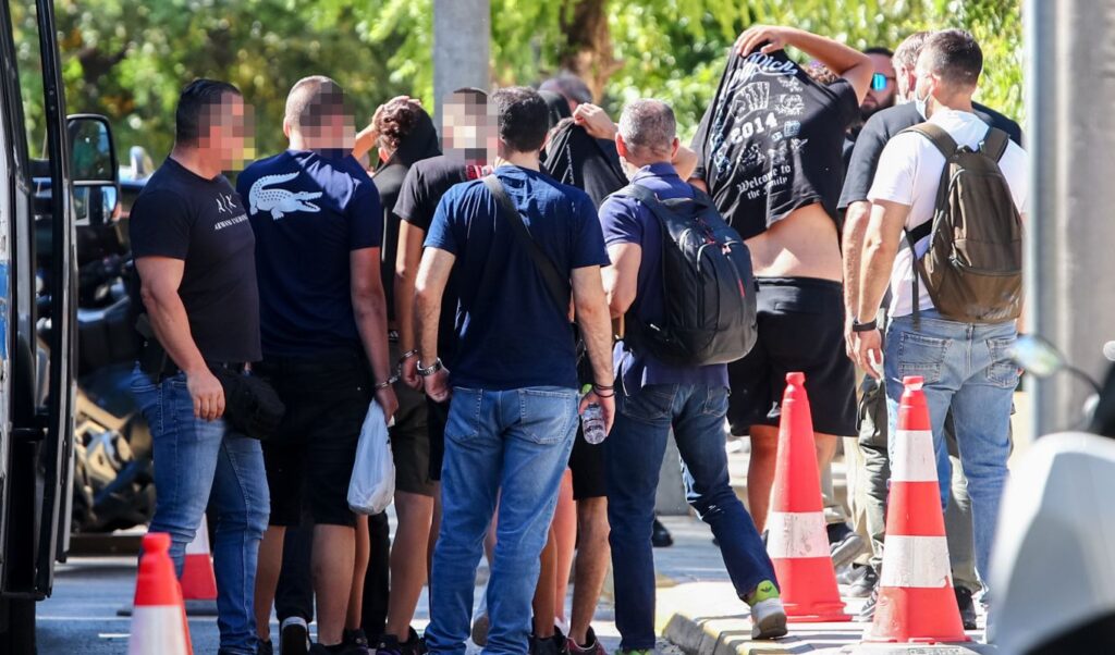Fatal stabbing in Kallithea: Family of 15-year-old demands justice