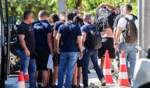 Fatal stabbing in Kallithea: Family of 15-year-old demands justice