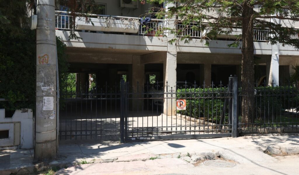 Kallithea stabbing: 10 more suspects sought in teen’s fatal brawl