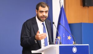 Marinakis slams Tsipras: “Actions speak louder than words”
