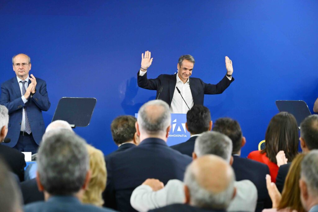 Mitsotakis reveals New Democracy strategy for 2027 elections