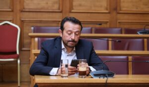 Nikos Pappas ousted from SYRIZA: “No one is irreplaceable”