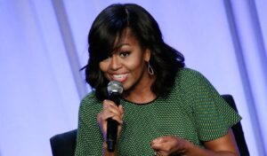 Michelle Obama to her daughters: “Living in moderation keeps you free”