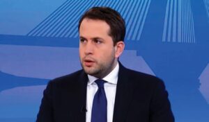 Greece launches 72-installment debt payment plan and home renovation program