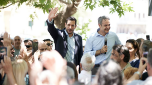New Democracy ministers tour Peloponnese with one eye on Samaras
