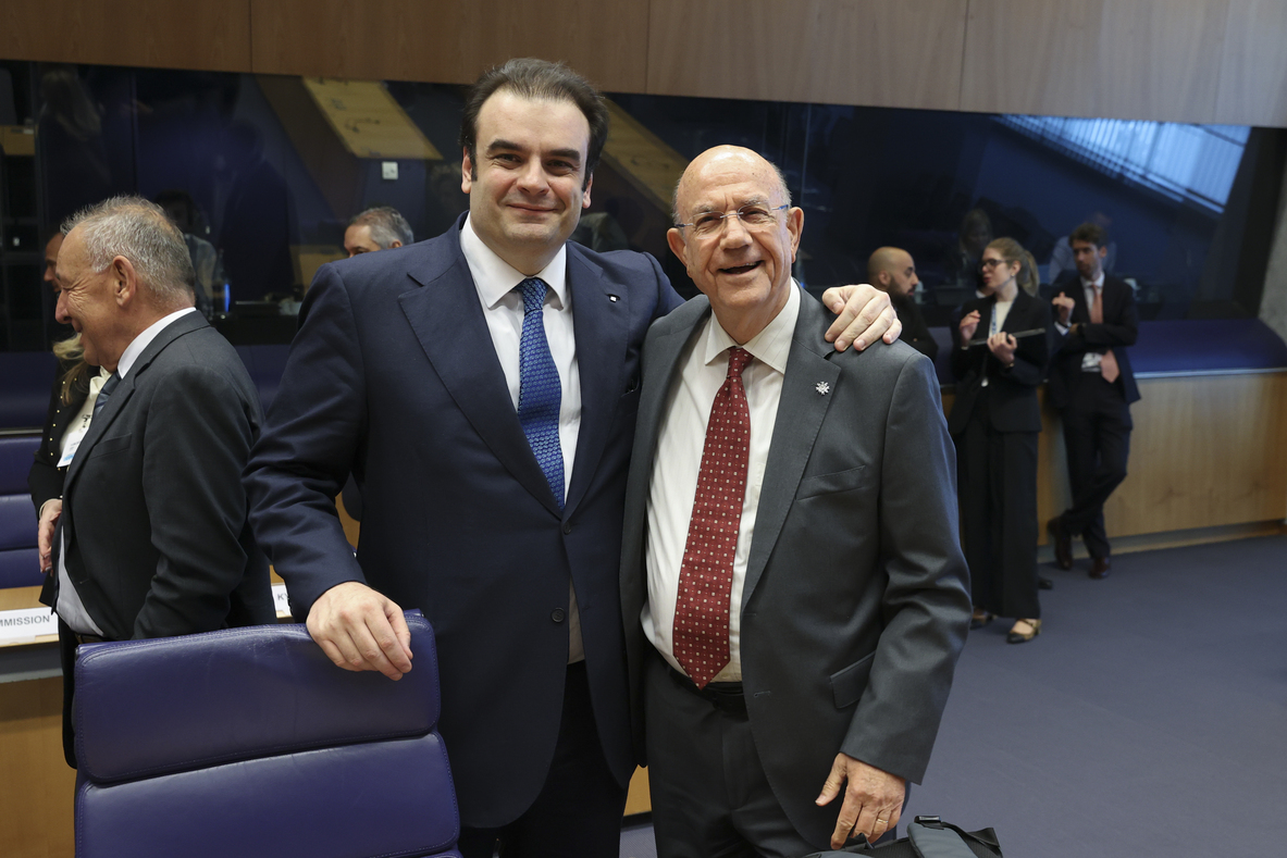 pierrakakis-eurogroup__4_