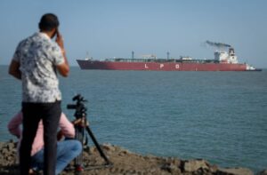 Iran naval blockade lifted: ports reopen after US-Iran deal