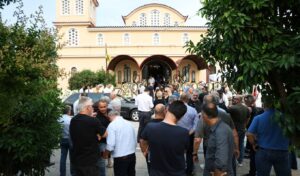 Takis Gkonias funeral: Mourners gather in Livadeia to pay their respects (Photos)