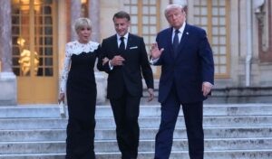 Trump welcomed at Versailles: Macron’s humor, golden décor & Trump’s reaction