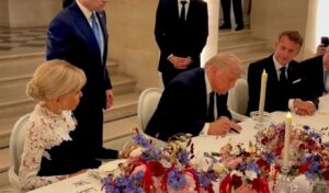 Trump Signs US-Iran Deal at Versailles: Strait of Hormuz to Reopen