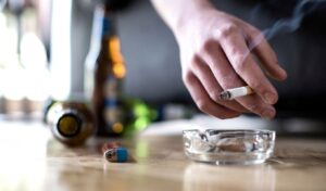 Greece leads EU in cutting illegal cigarette consumption in 2025
