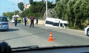 Turkey bus hijack: Man attacks driver, steals minibus, dies in crash
