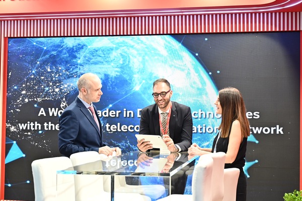 Vodafone Business: Dynamic presence at Poseidonia 2026 with modern solutions for shipping