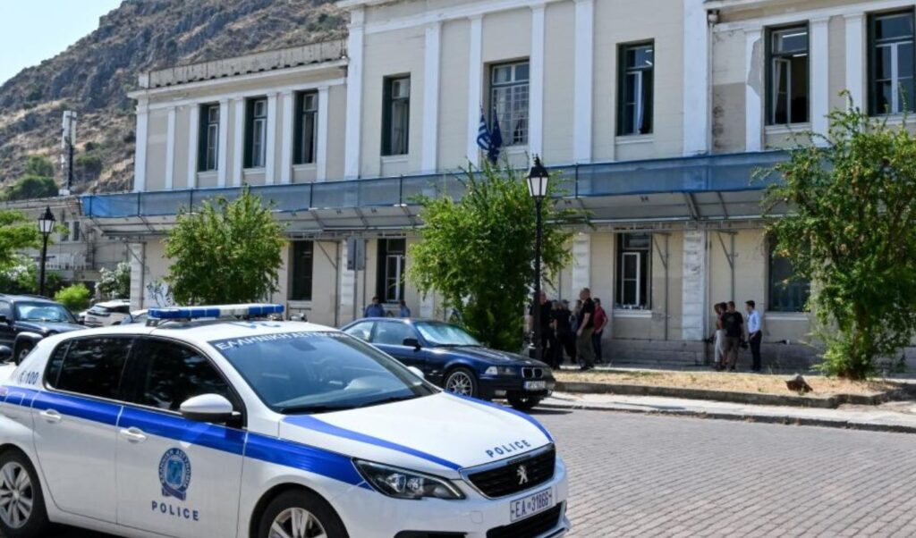 Argos shooting: Two police officers remanded in custody after 20-year-old critically injured