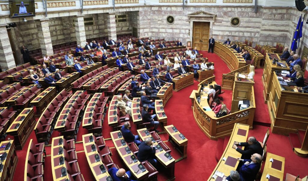 Greek Parliament to Vote on Equal Pay & Healthcare Workers Bill