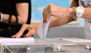 Poll in Evros: Party standings and the candidates gaining ground