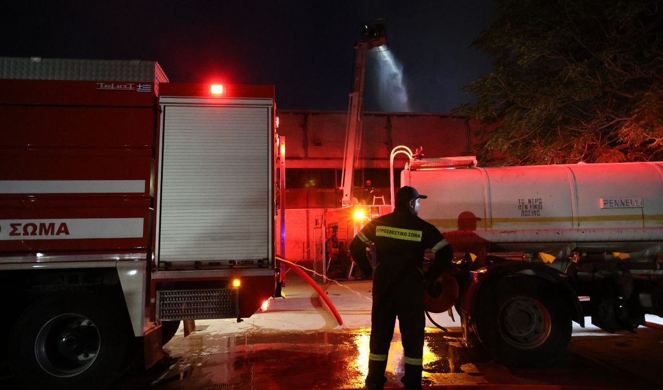 Athens fire: Roof of former Badminton Theatre collapses, arson investigation launched (Images & Video)