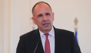Greece and Bahrain FMs discuss Middle East and Gulf stability