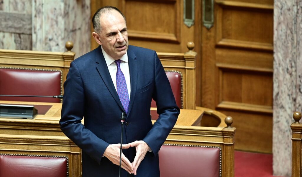 Greece’s FM rules out lifting Turkey’s F-35 restrictions