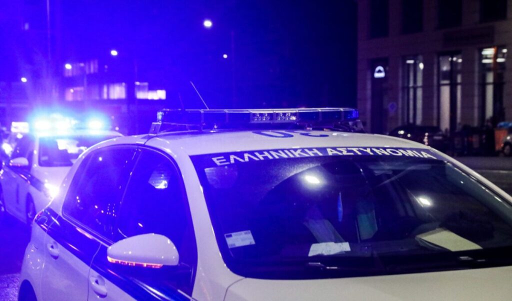 Tunisian suspect escapes in handcuffs during transfer to Athens courthouse