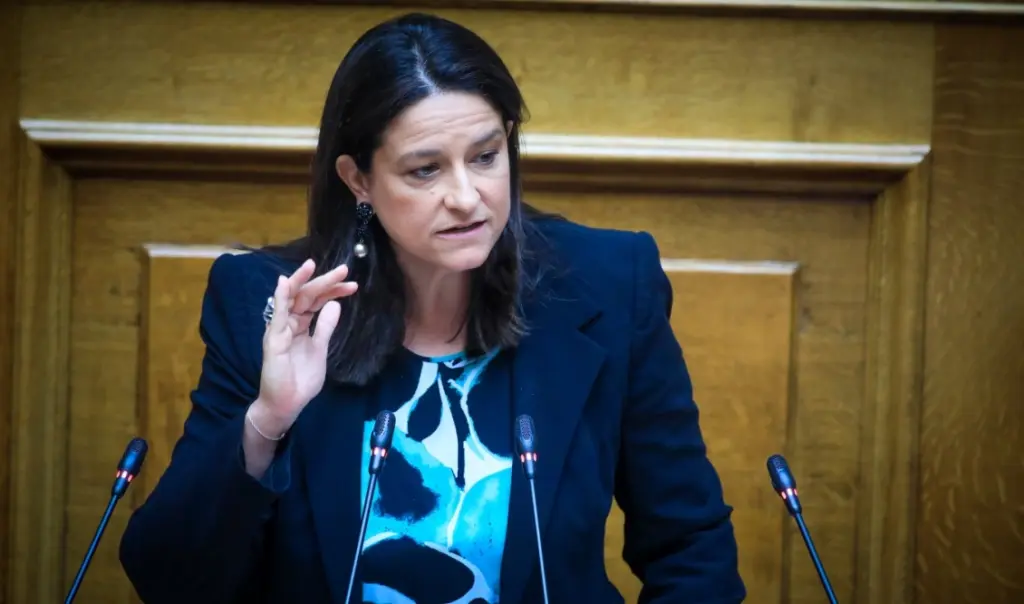 Greece ends survivor pension cuts: full benefits guaranteed for all widows