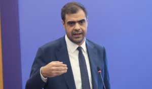 Pavlos Marinakis: Radio station licensing bill coming in September