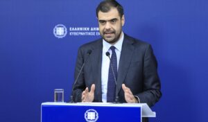 Marinakis blasts Androulakis: “He turned PASOK into a party of sterile denial”