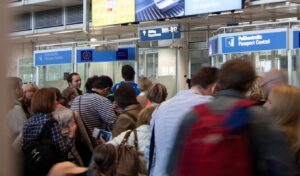 Airport chaos: Long queues and delays due to new EU border control system