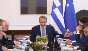 Mitsotakis’ roadmap to elections: inflation, infrastructure, and reform bets