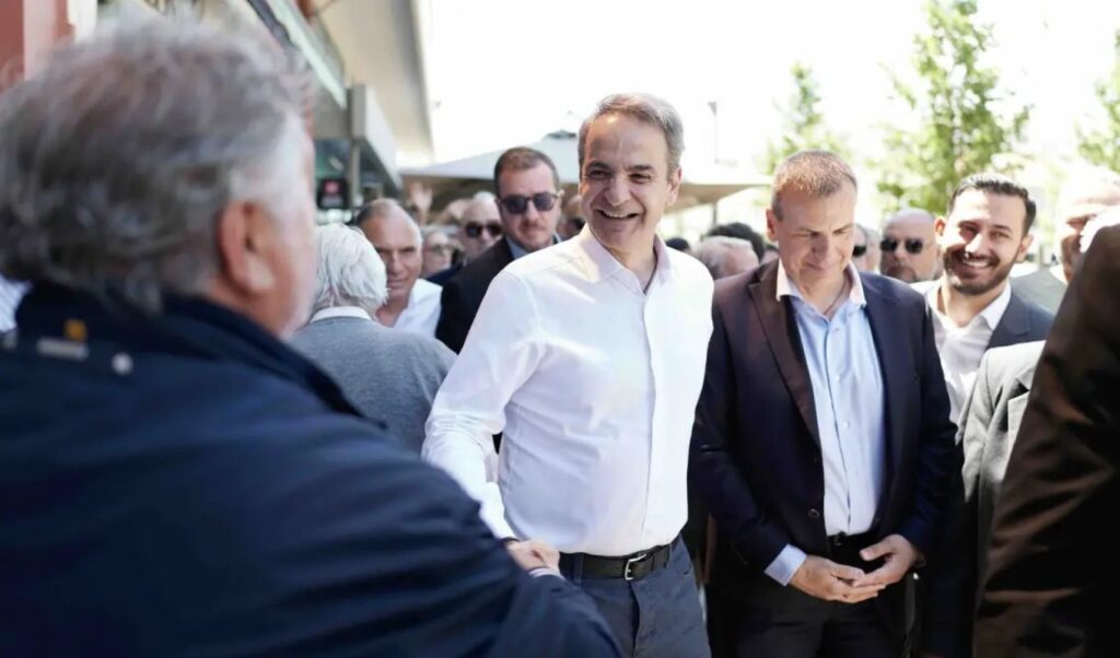 New Democracy’s road to majority rule: polls, threats & internal rifts