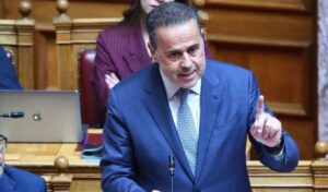 Papastaurou condemns arson attacks on ND officials’ homes in Thessaloniki
