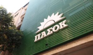 PASOK questions Greece’s early debt repayment strategy