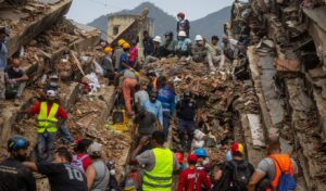 Venezuela earthquakes: Nearly 2,000 dead, food shortages, WHO warns of epidemic risk