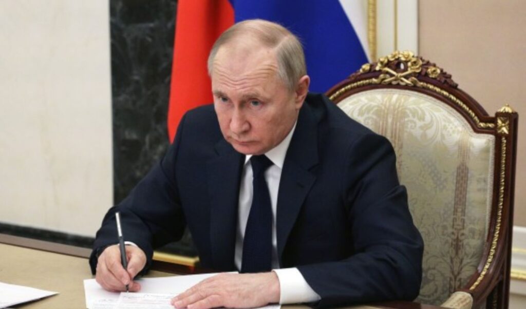 Forbes Analysis: “Putin’s Days Are Numbered” — Scenarios, the Ceaușescu Model, and Collapse Fears